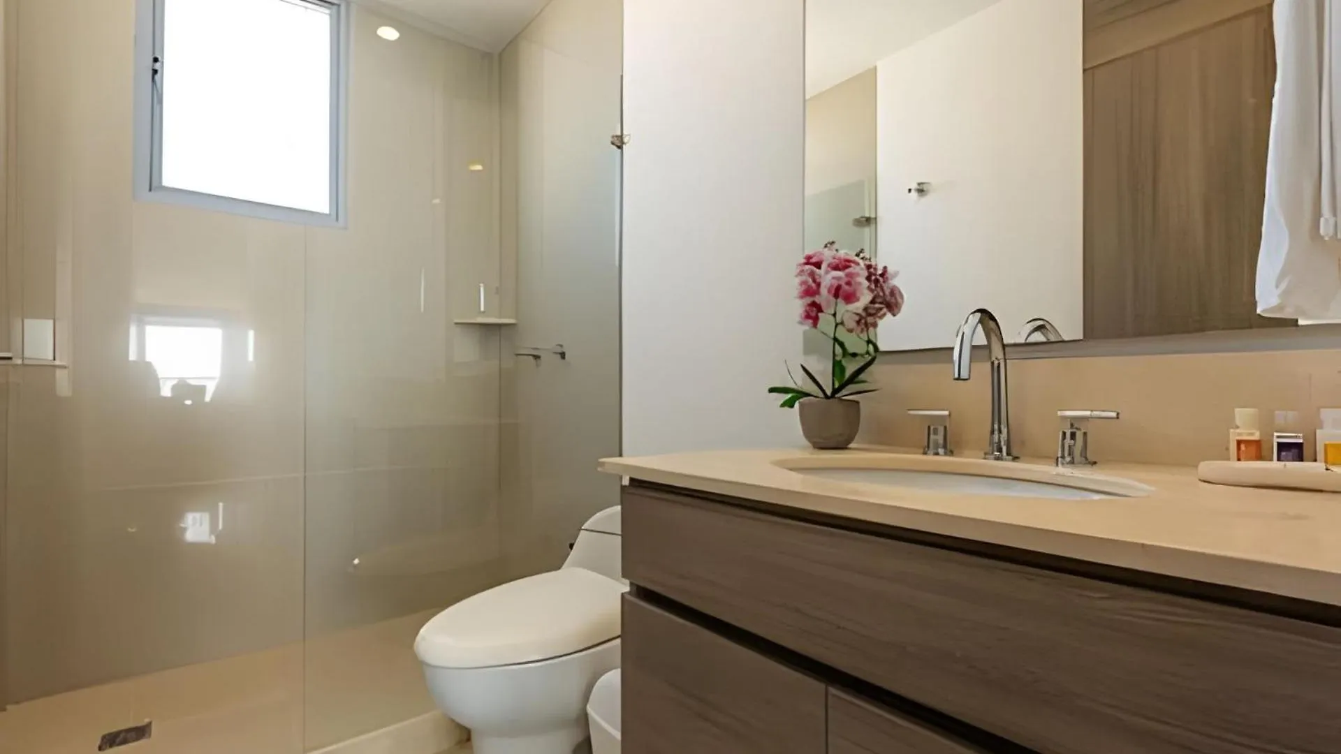 Sea View And Historic Center “Morros City” 2Br Cartagena Apartment